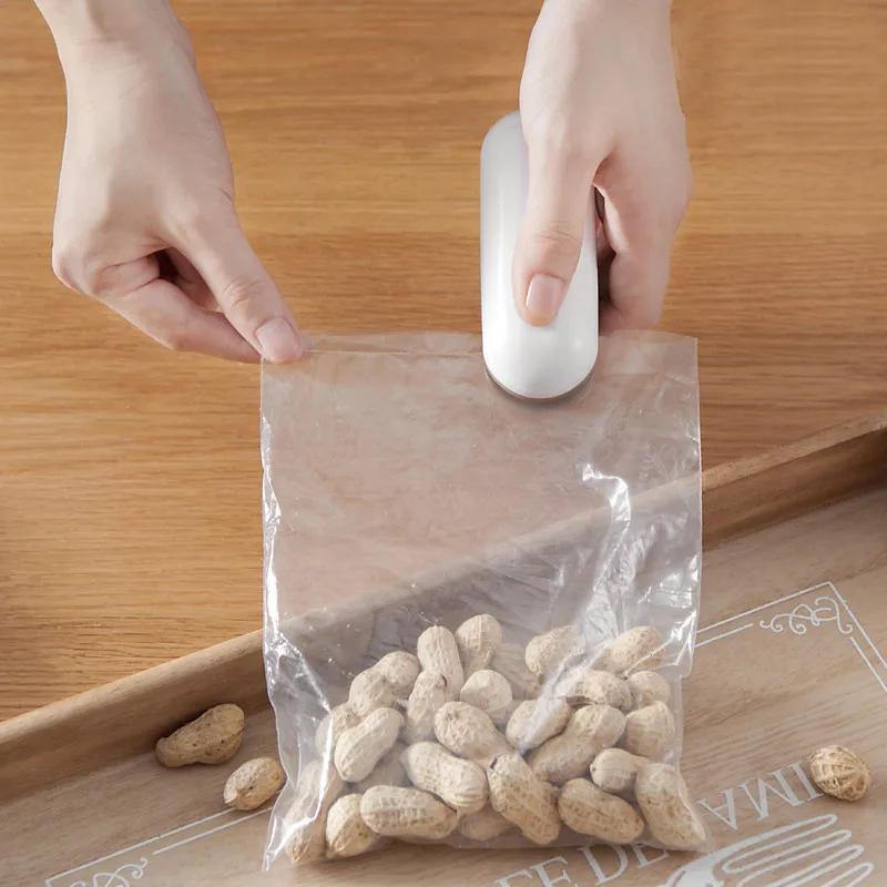 Macchina per Sigillare Sacchet - Kitchen Gadgets Needed recensione e prezzo