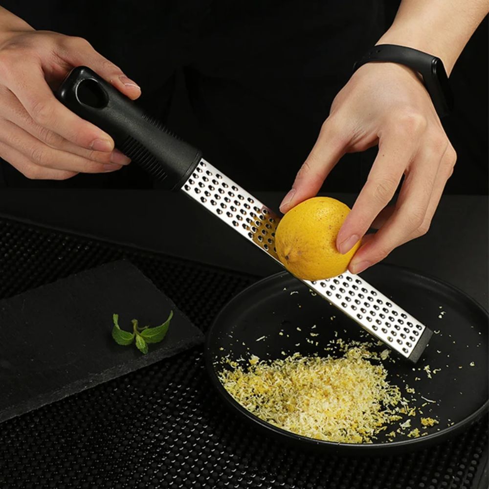 FAIS DU Acciaio inossidabile d - Cheese Grater Box recensione e prezzo
